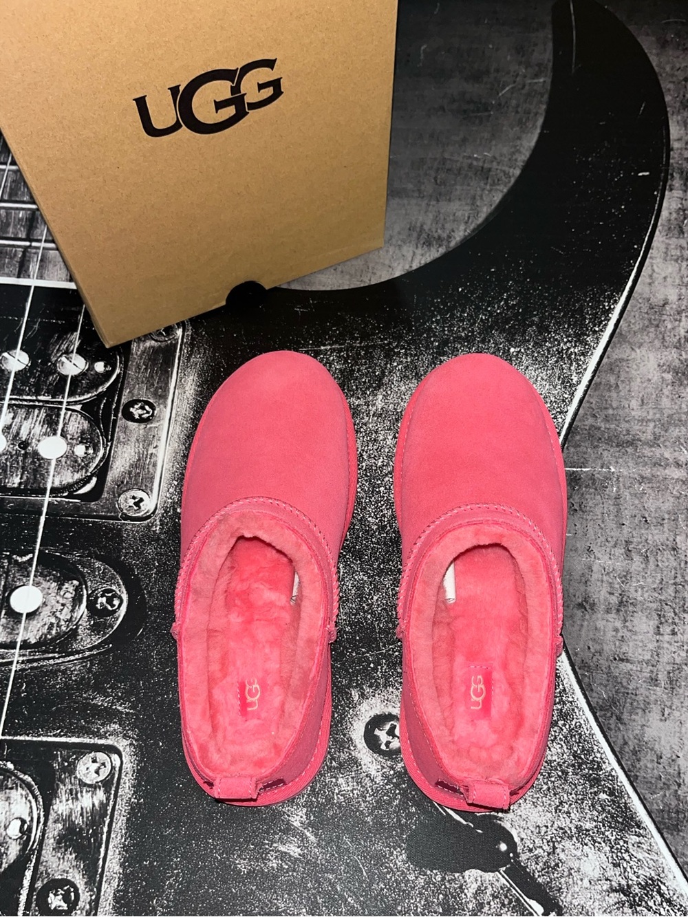 NIB UGG Classic Micro - Picture 11 of 14
